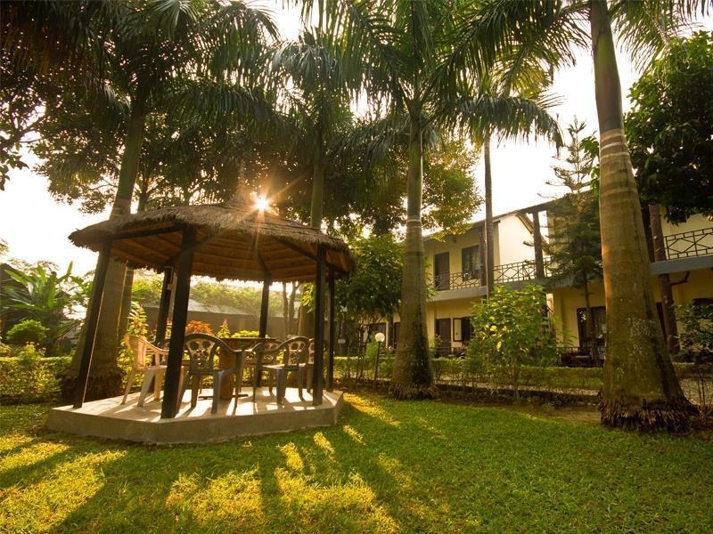 Chitwan Adventure Resort Sauraha Εξωτερικό φωτογραφία