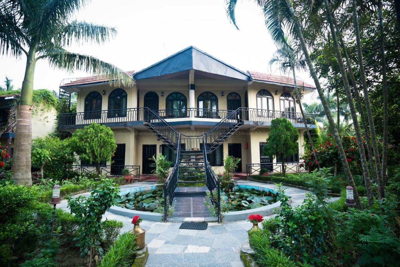 Chitwan Adventure Resort Sauraha Εξωτερικό φωτογραφία